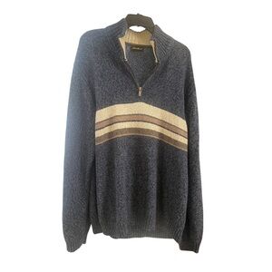 Eddie Bauer White Blue and Tan Sweater